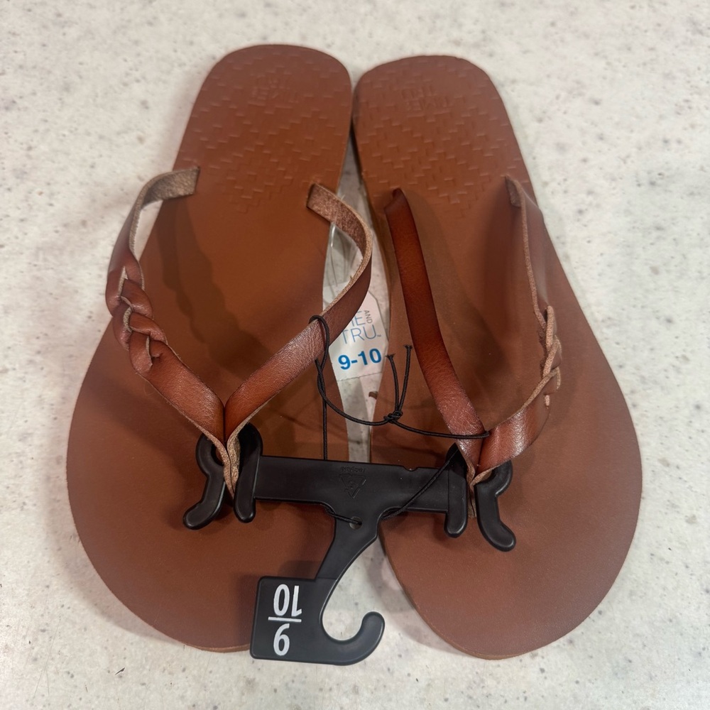 Time and Tru Brown Braided Thong Flip Flop Foam Sandals Women’s Size 9/10 NWT